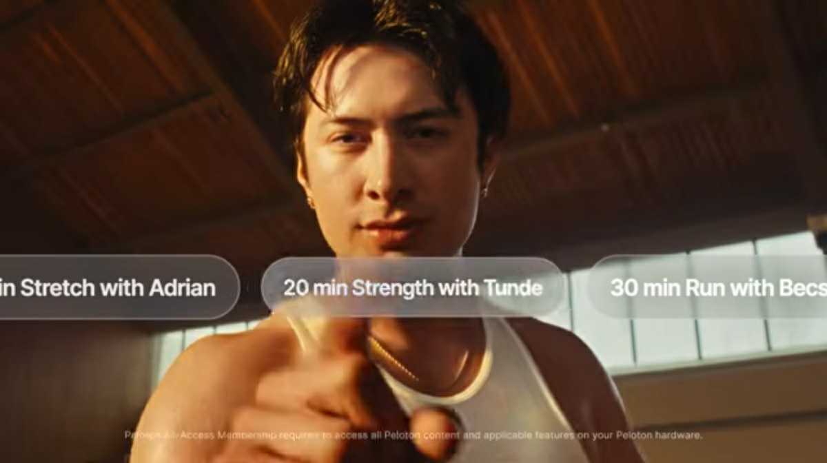 Hudson Williams campaign picking class with Tunde