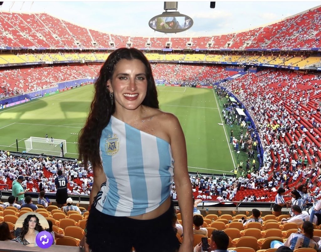 Camila Ramón at a World Cup match wearing an Argentina jersey