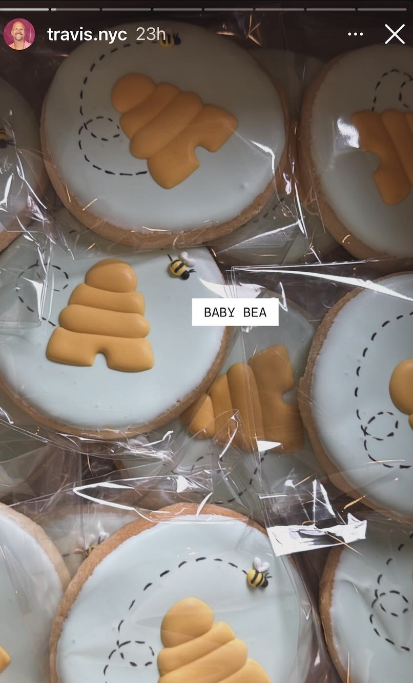 Matty Maggiacomo baby shower - Baby Bea cookies